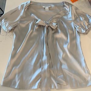 White House Black Market Silver Blouse Elegant Top women’s size medium